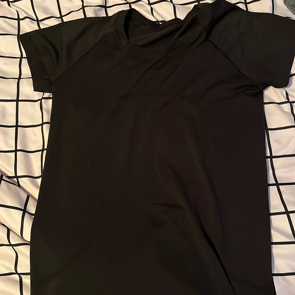 Lululemon swiftly tech